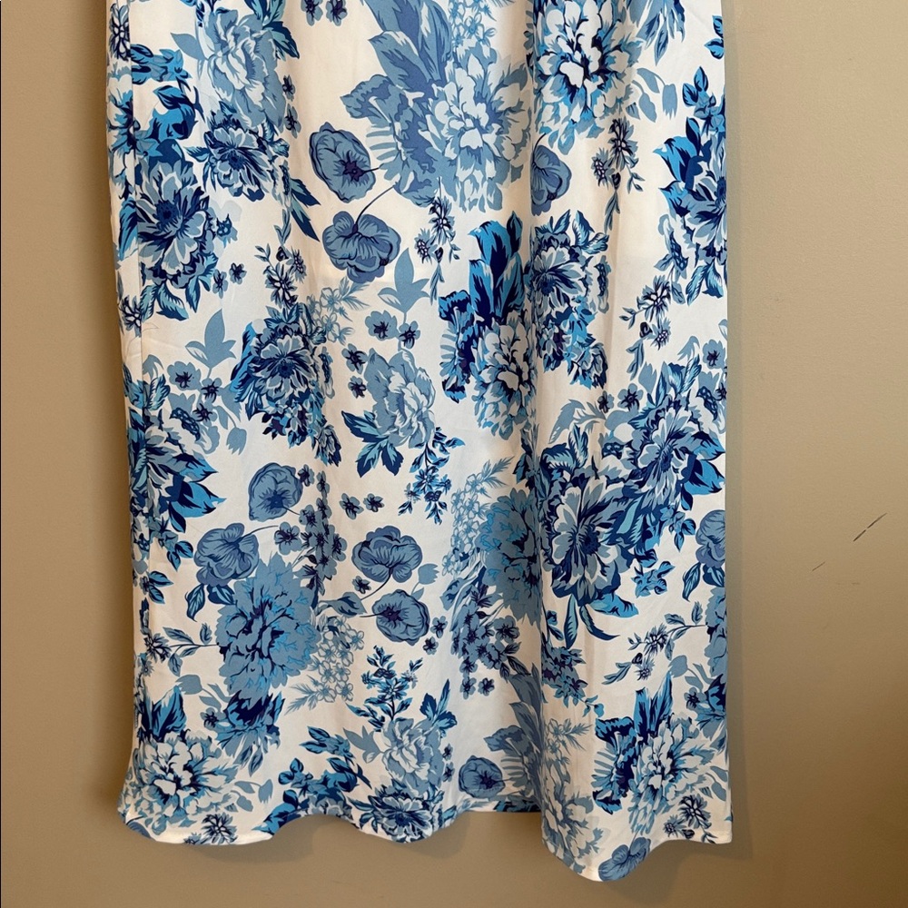 NWOT- Petal & Pup Yelena Dress, Blue, Size 4 - Picture 12 of 12